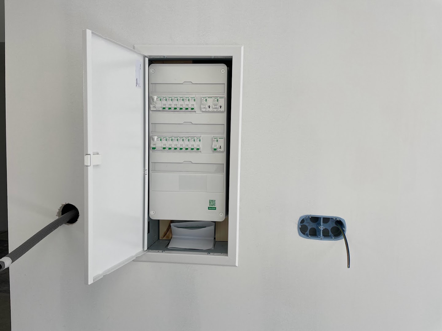 ANTOINE ELEC — Photos 2